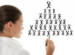 diferenca entre marketing de rede e pirâmide